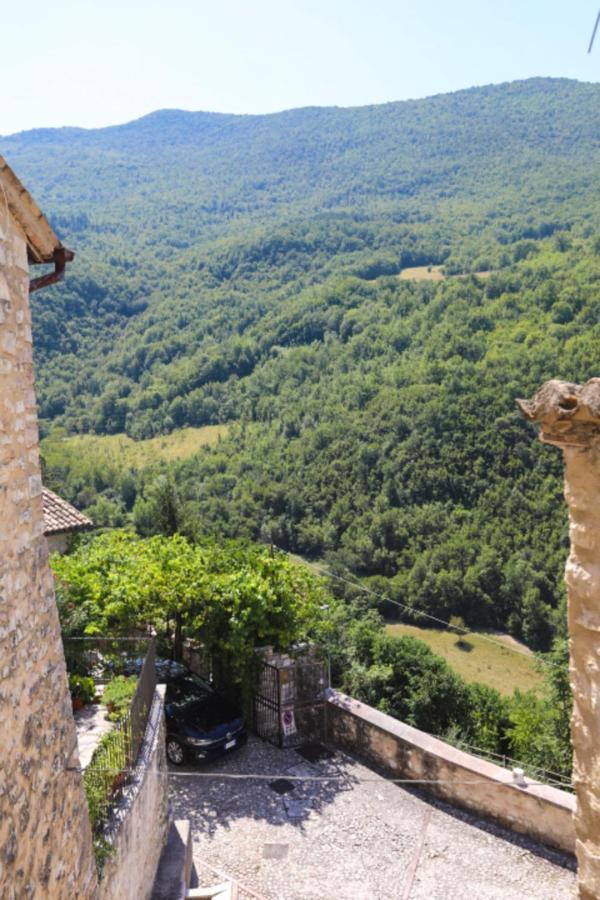 Il Tripode - Le Dimore Del Bordone Vallo di Nera Exteriör bild