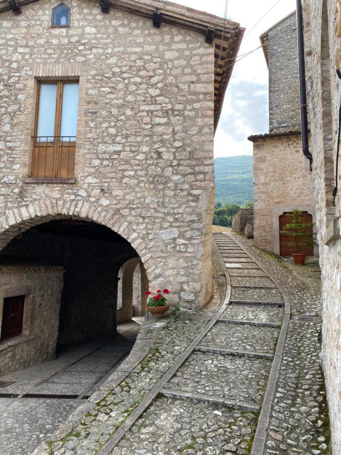 Il Tripode - Le Dimore Del Bordone Vallo di Nera Exteriör bild