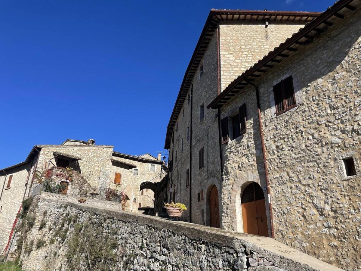 Il Tripode - Le Dimore Del Bordone Vallo di Nera Exteriör bild